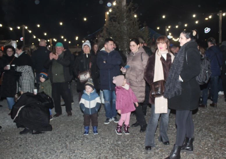 Bećarski šor ponovno ispunjen adventskim ugođajem