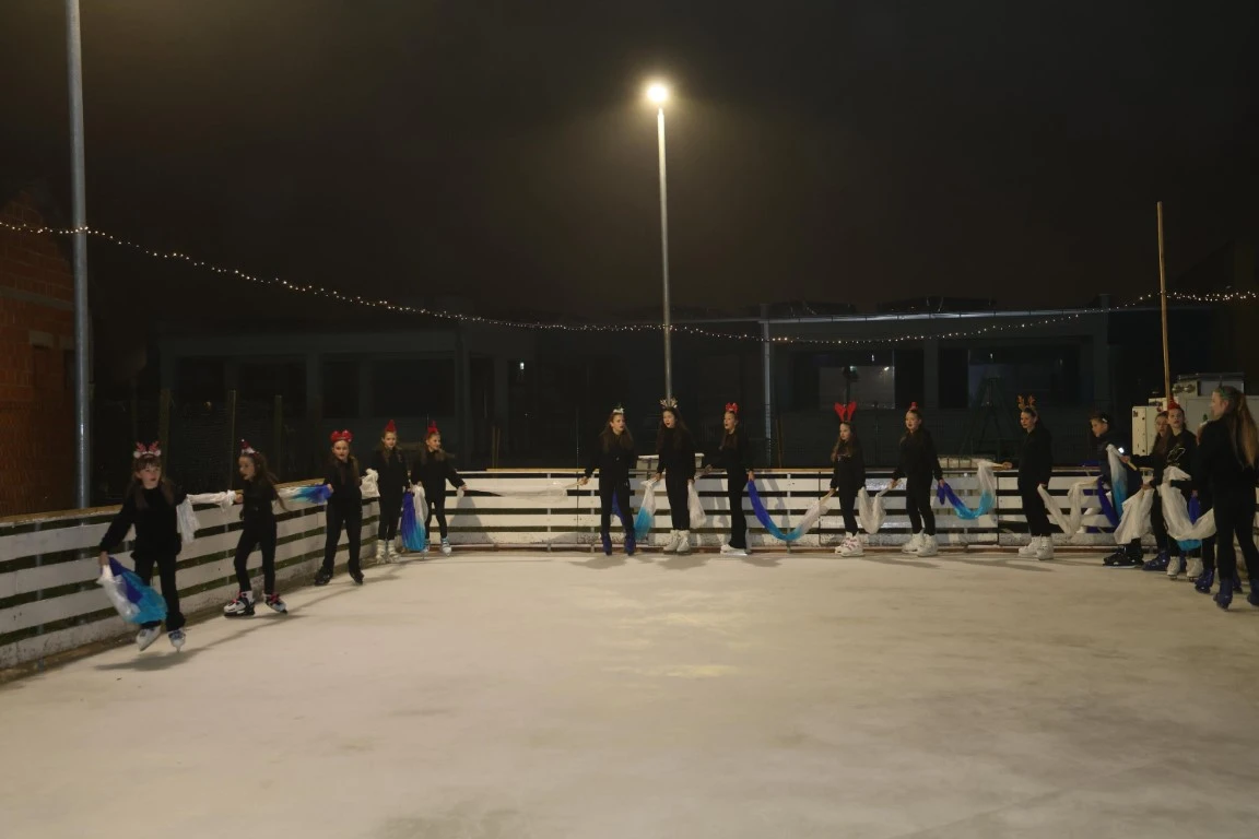 Kutjevo u blagdanskom duhu: Održano adventsko druženje i paljenje četvrte svijeće