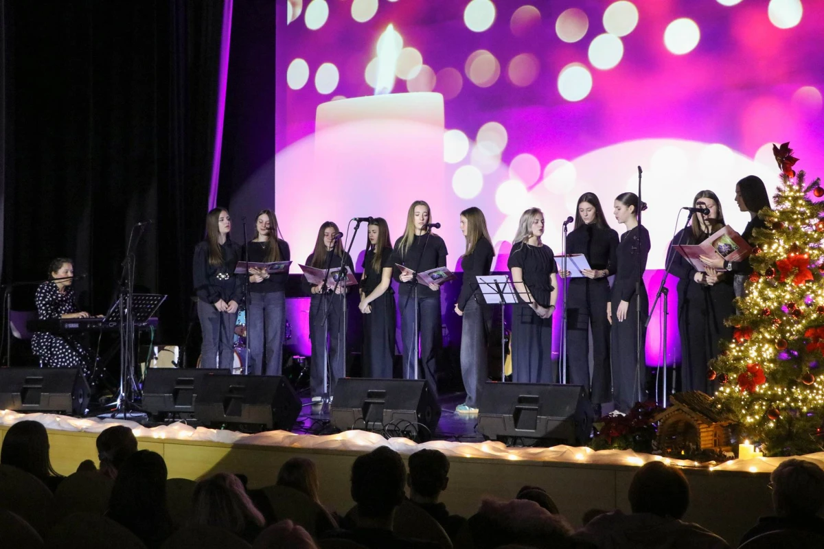 Glazbena karitativna akcija požeških mladih „Božić u nama“