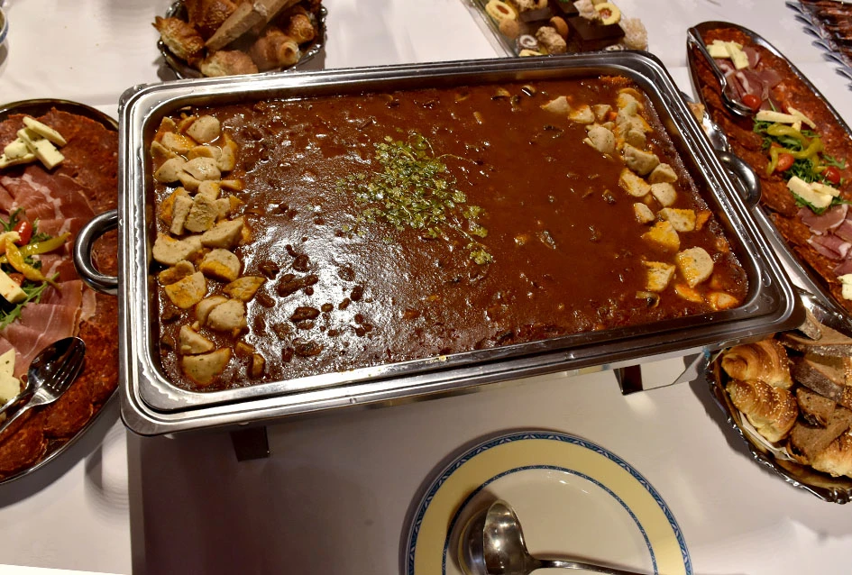 Susret biskupa Martinovića s novinarima i predstavljanje Božićne poruke