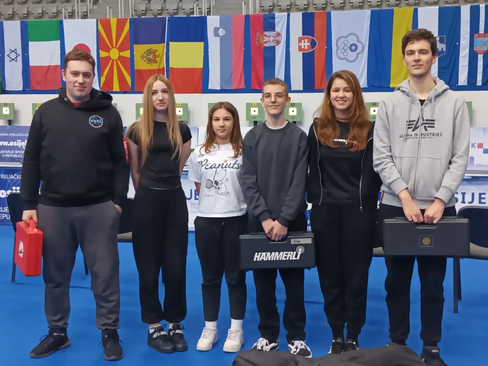 Na međunarodnom turniru u Vitezu osvojili sedam zlatnih i jednu srebrnu medalju