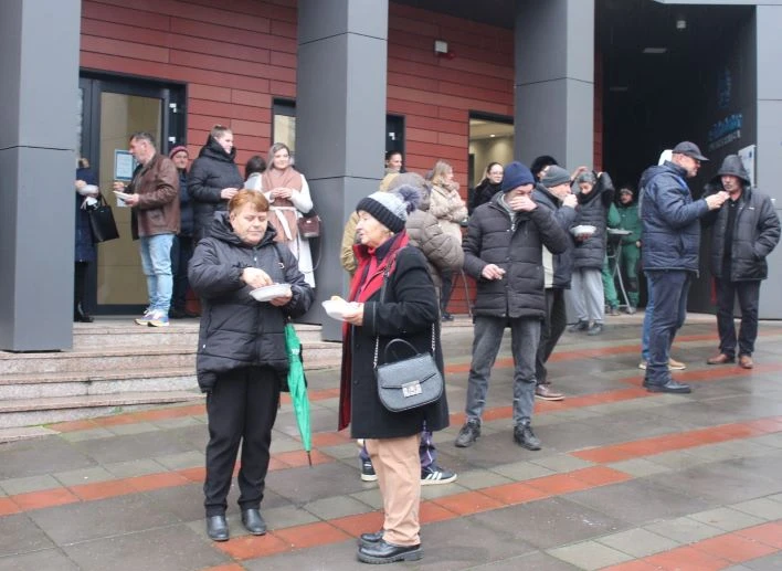 Na Badnjak u Pleternici podijeljeno 400 porcija posnih obroka