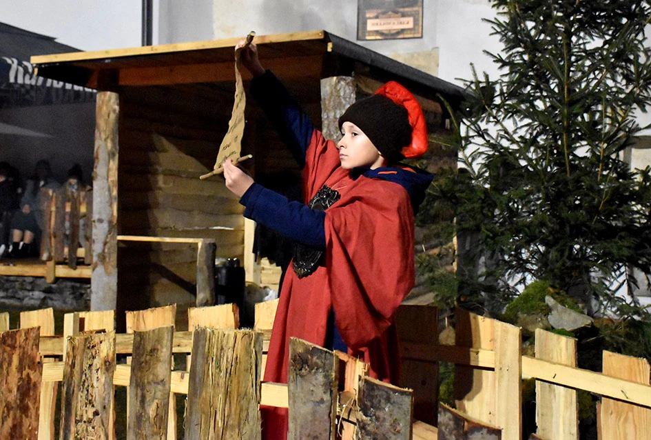 U Velikoj uprizorene žive jaslice uz snažnu humanitarnu poruku