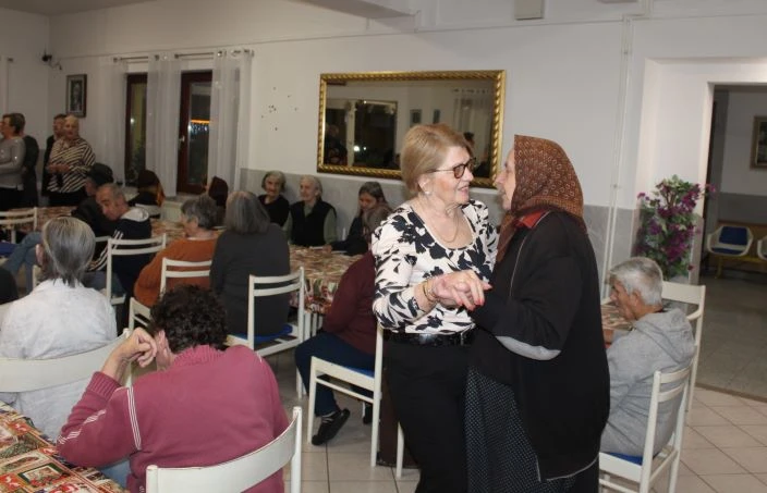 Pleternički umirovljenici posjetili Dom za starije i nemoćne „Baketarić“ u Resniku