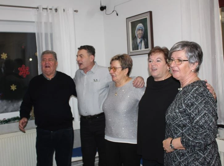 Pleternički umirovljenici posjetili Dom za starije i nemoćne „Baketarić“ u Resniku