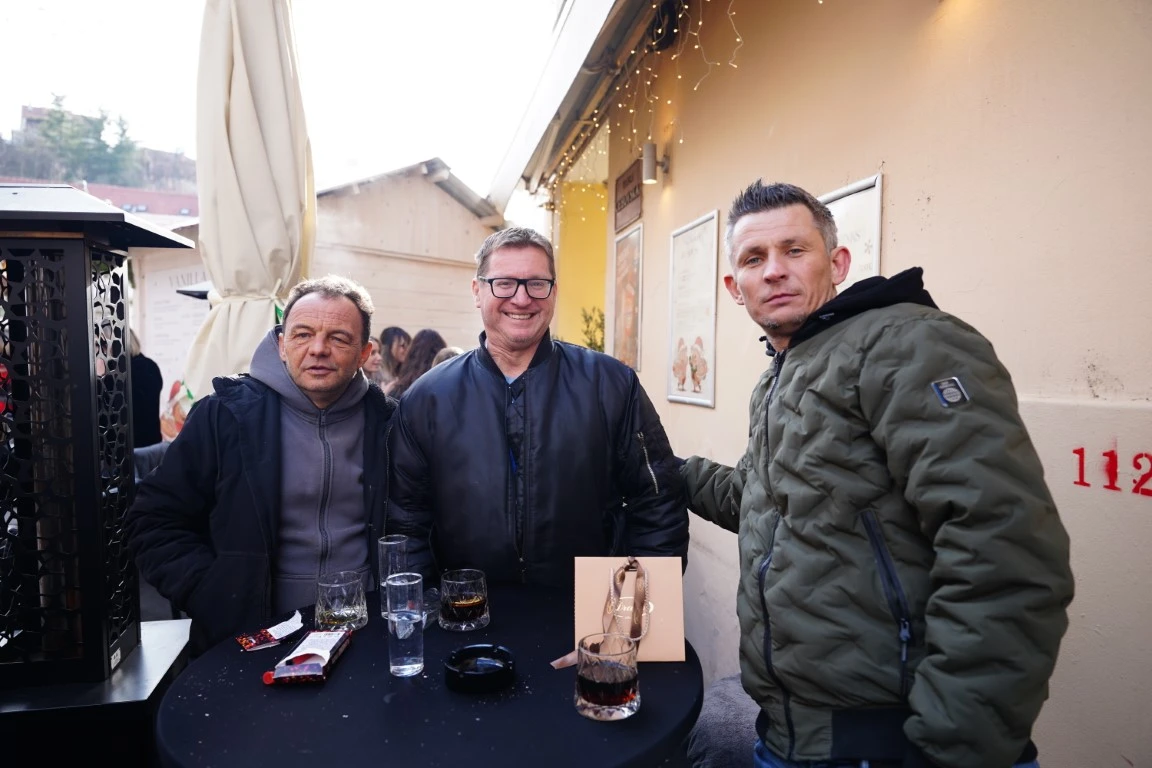 Dobra glazba uz tople napitke razveselila sugrađane na dnevnom dočeku Nove godine