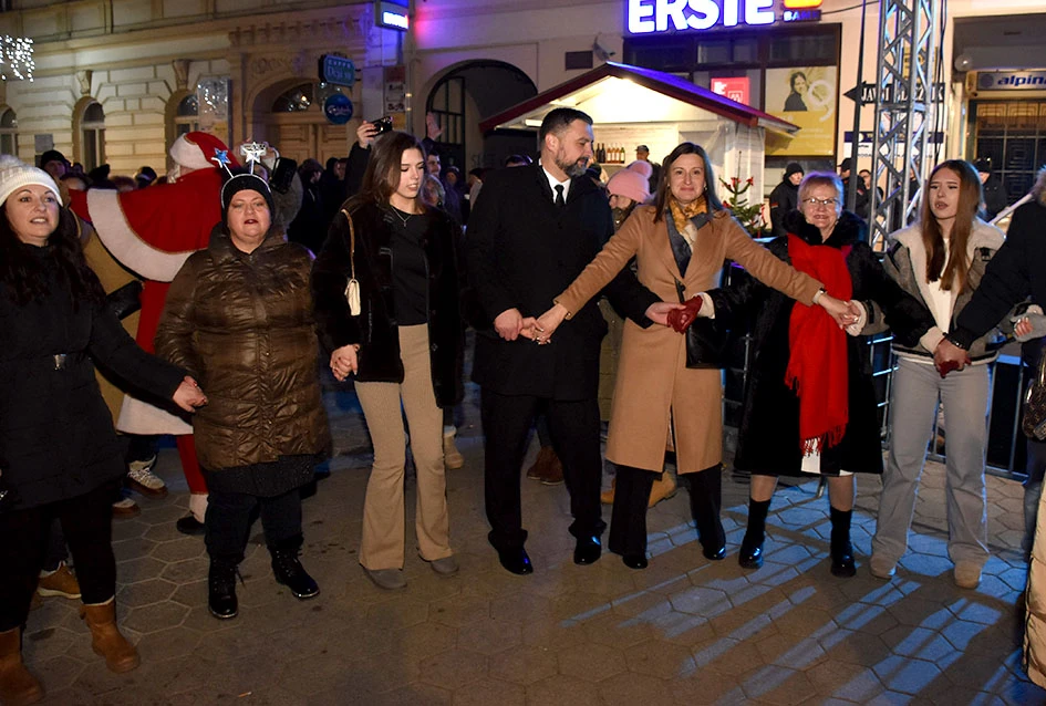 Nova 2026. dočekana u srcu Požege