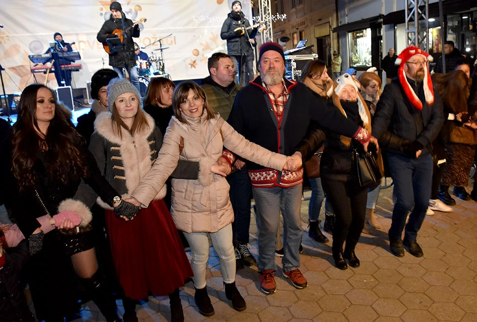 Nova 2026. dočekana u srcu Požege