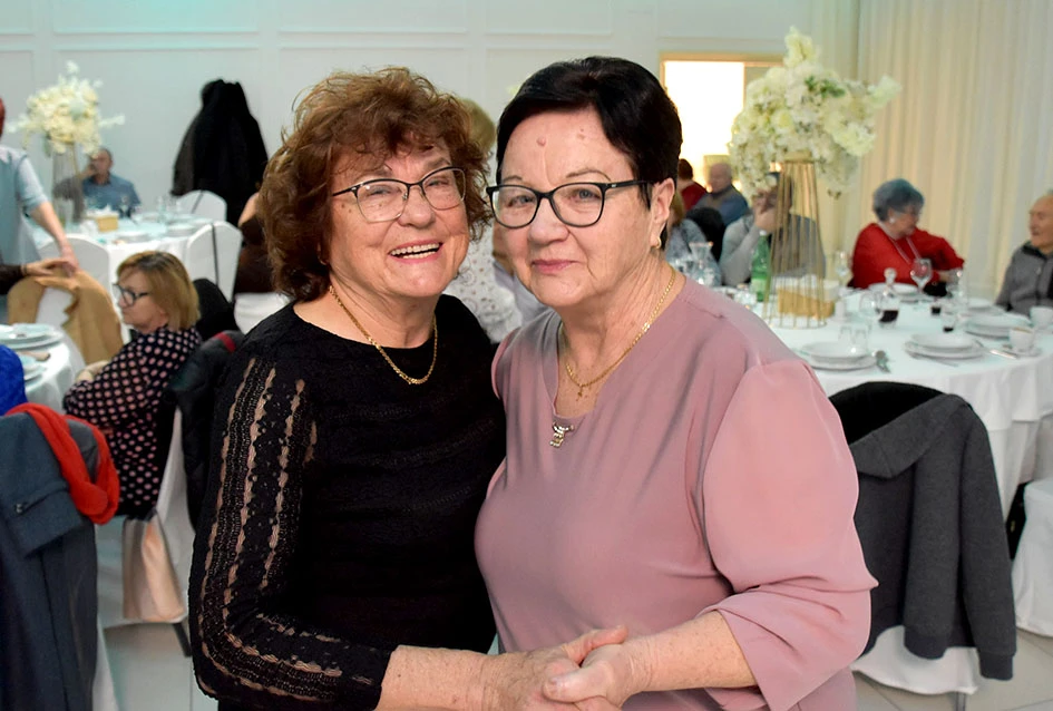 Snijeg nije zaustavio ljubitelje plesa:Stotinjak gostiju na prvoj ovogodišnjoj zabavi Marice Budimski Mace