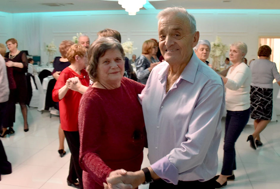 Snijeg nije zaustavio ljubitelje plesa:Stotinjak gostiju na prvoj ovogodišnjoj zabavi Marice Budimski Mace