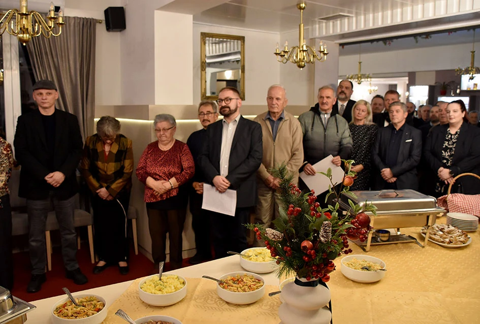 Prijem uoči Božića po Julijanskom kalendaru prošao u duhu tradicije i razumijevanja