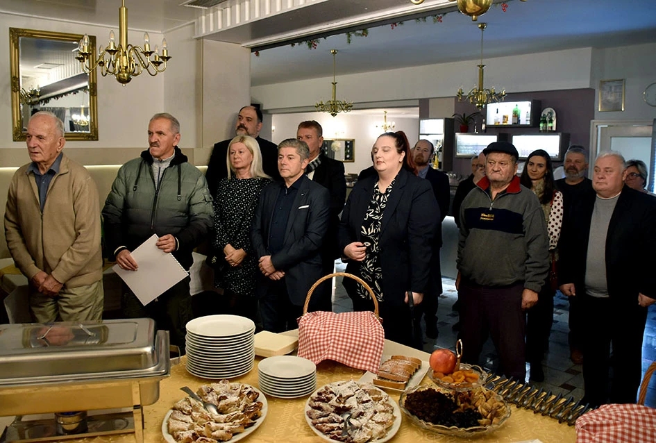 Prijem uoči Božića po Julijanskom kalendaru prošao u duhu tradicije i razumijevanja