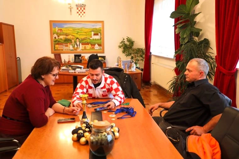 OBITELJSKA SPORTSKA PRIČA IZ PLETERNICE Luka i Vjekoslav Babić nižu uspjehe