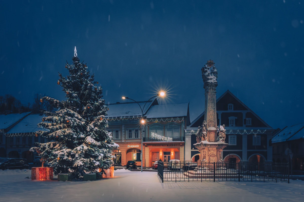 Rana zora nad Požegom kroz objektiv Denisa Treskanice