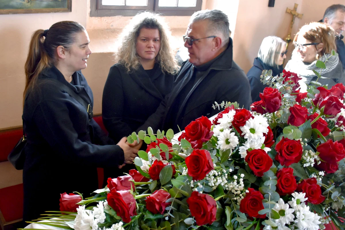 POSLJEDNJI ISPRAĆAJ: Uz vojne počasti sahranjena Mandica Rakić – Ranka