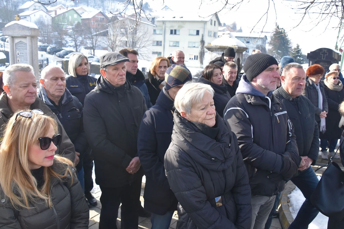 POSLJEDNJI ISPRAĆAJ: Uz vojne počasti sahranjena Mandica Rakić – Ranka