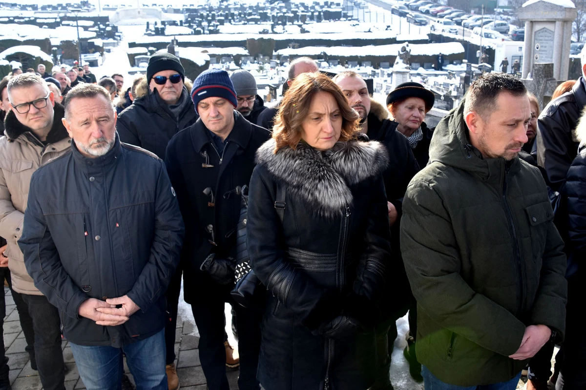 POSLJEDNJI ISPRAĆAJ: Uz vojne počasti sahranjena Mandica Rakić – Ranka