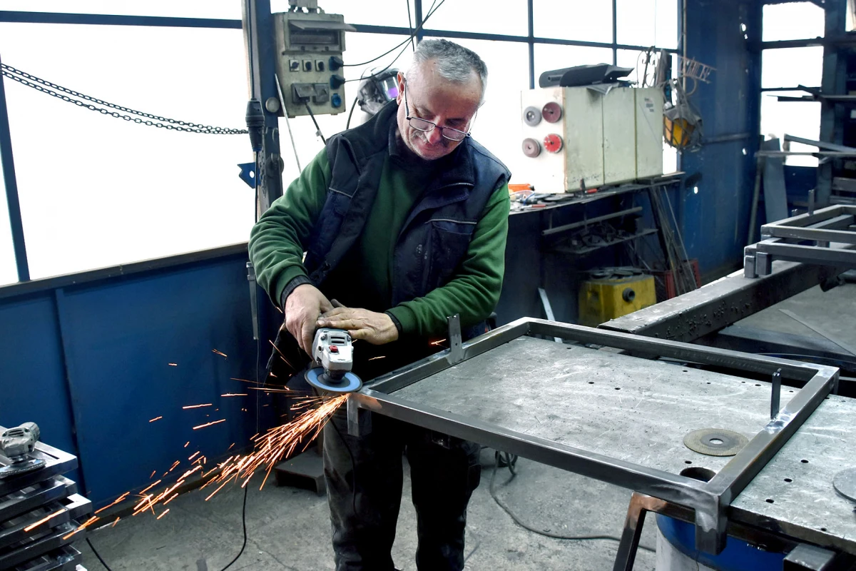 Inovacija iz Alilovaca: Drago Pavelić konstruirao okretni roštilj koji rješava najveći problem svakog majstora pečenja