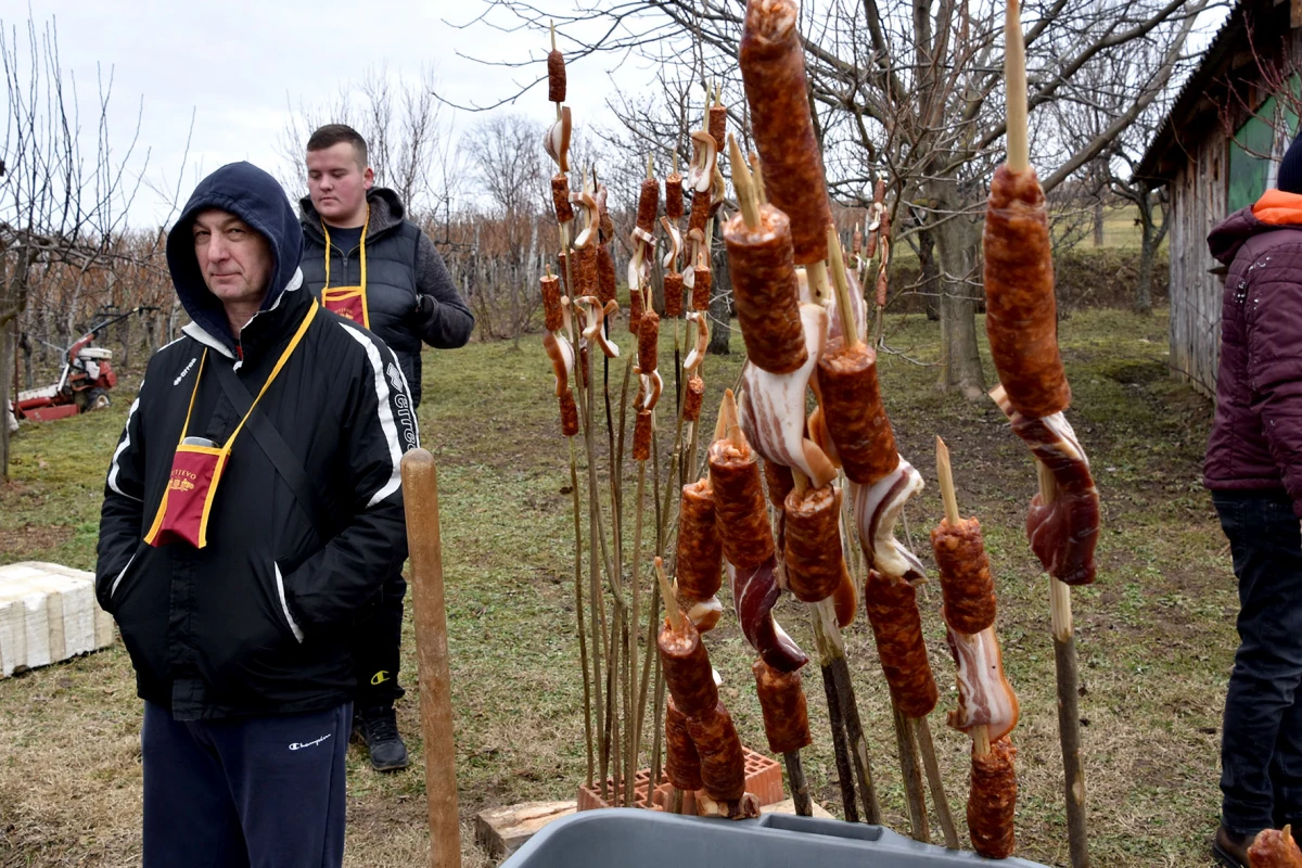 TRADICIJA NA VINKOMIRU: Proslava Vincelova u vinogradu obitelji Majstorović