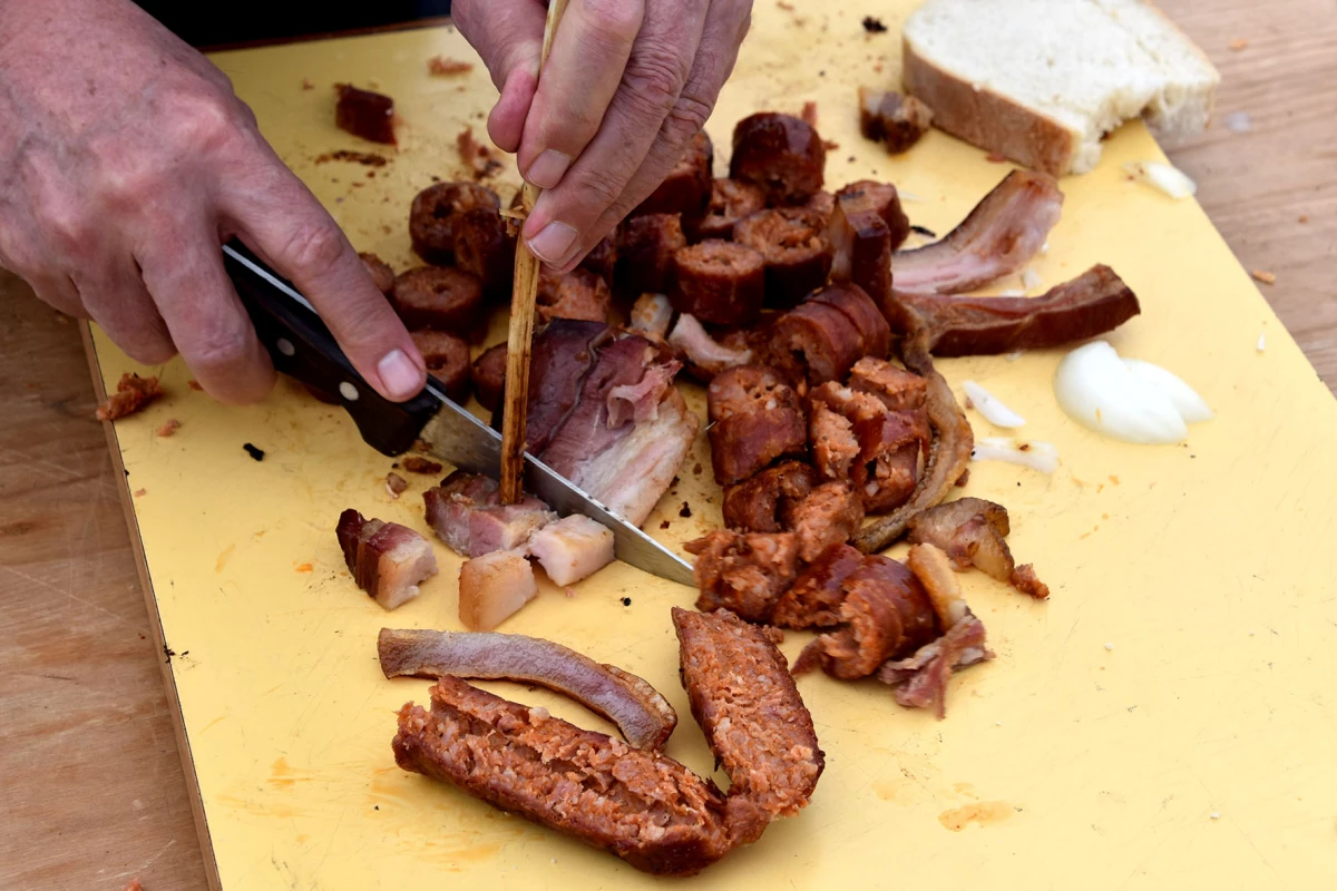 TRADICIJA NA VINKOMIRU: Proslava Vincelova u vinogradu obitelji Majstorović