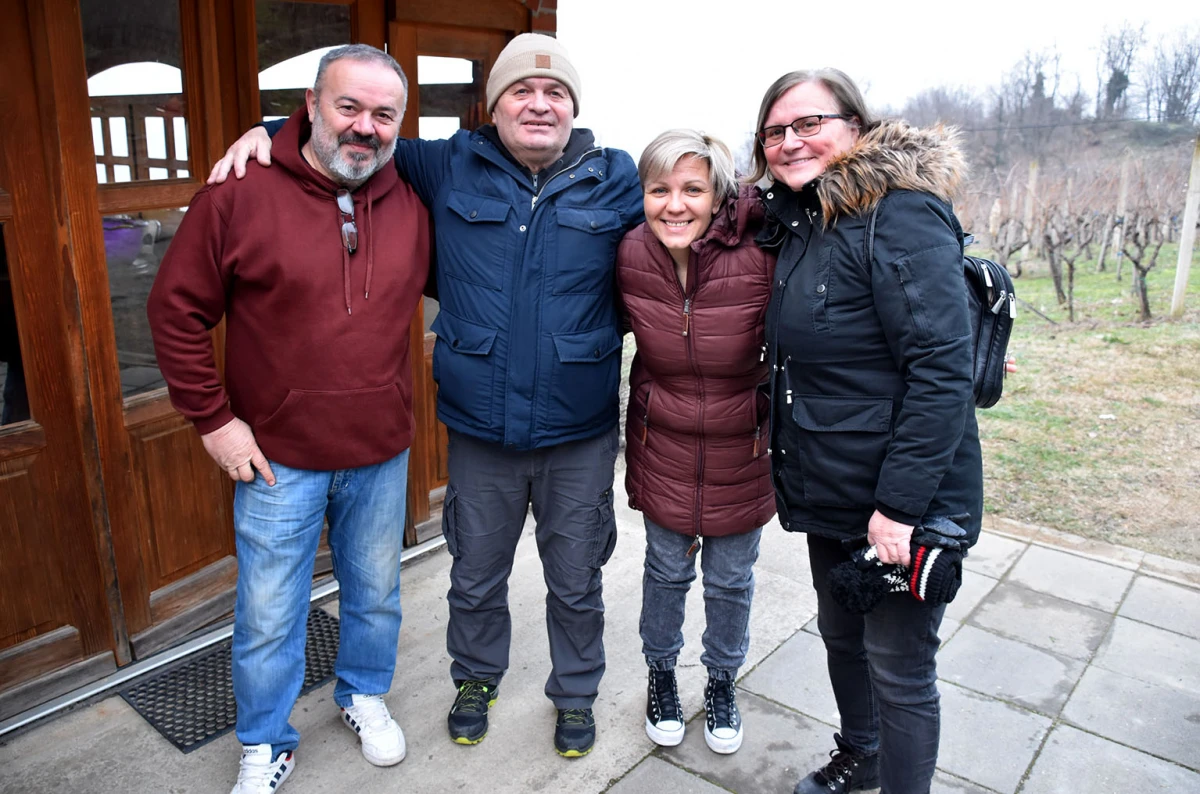 Prvi rez za rodnu godinu: Klaudija Mihaljević Ruža otvorila sezonu u vinogradu Vuković na Sokolovcu