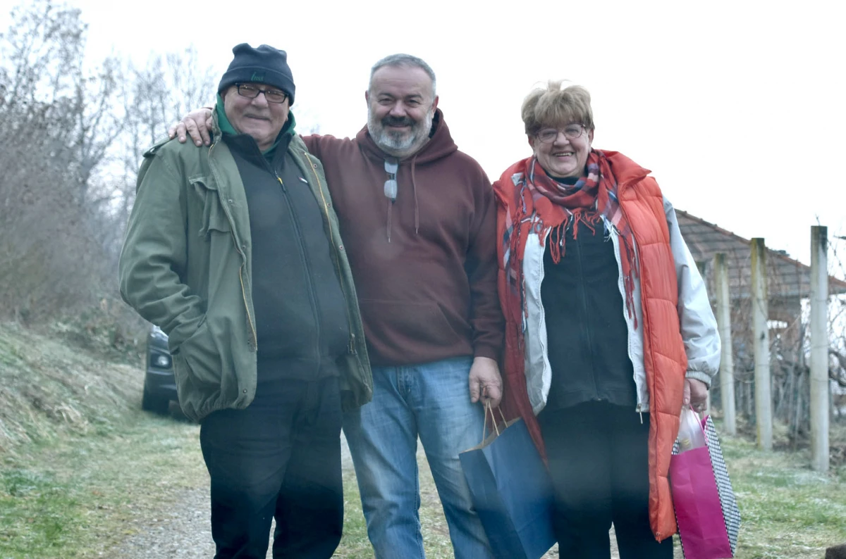 Prvi rez za rodnu godinu: Klaudija Mihaljević Ruža otvorila sezonu u vinogradu Vuković na Sokolovcu