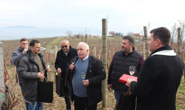 ’VINA MARKOTA’: Na Starcu proslavili Vincelovo uz blagoslov vinove loze, pjesmu i druženje