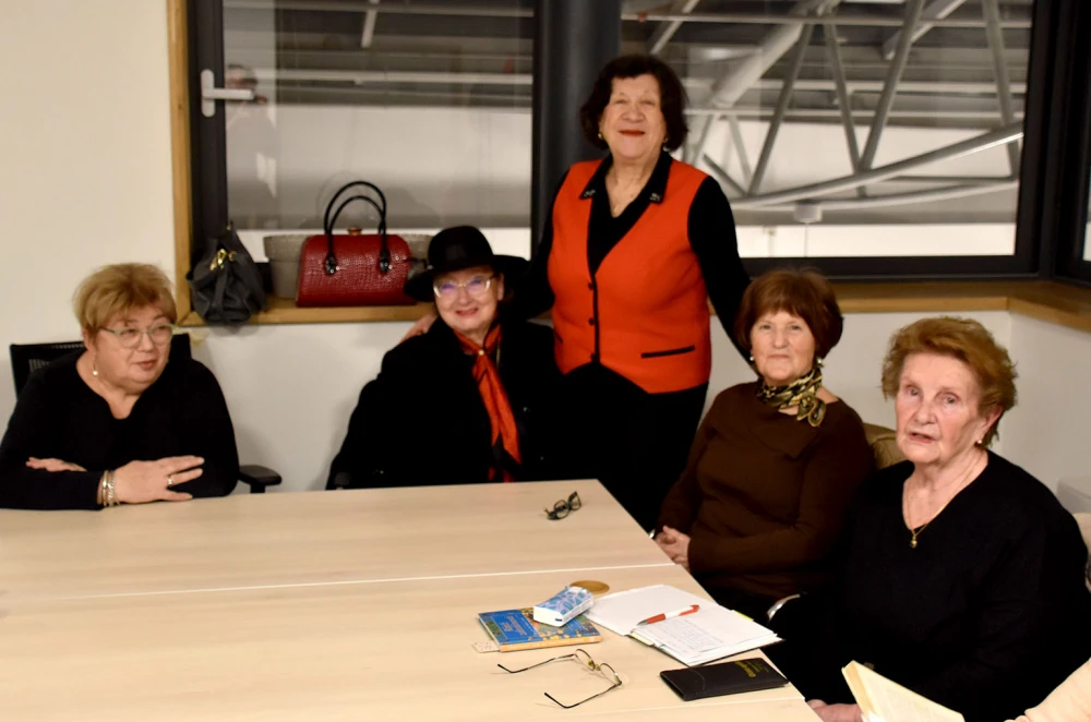 Čitateljski klub umirovljenika u Požegi: Siječanjsko druženje uz „Mostove u okrugu Madison“