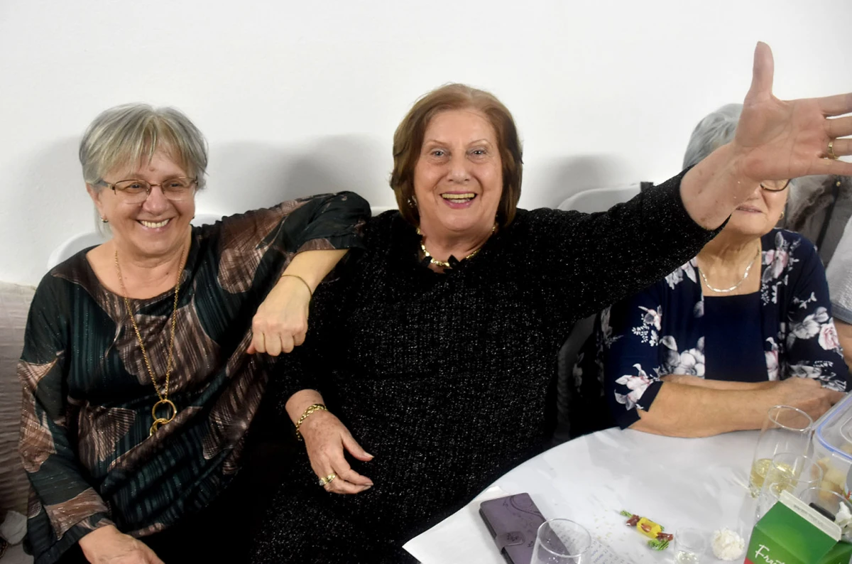 Velički umirovljenici pjesmom i plesom proslavili Marinje: Sedam slavljenica darivano za imendan