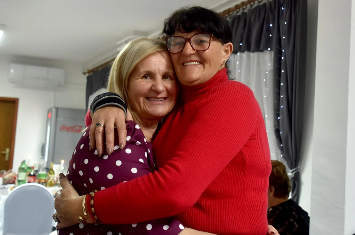 Velički umirovljenici pjesmom i plesom proslavili Marinje: Sedam slavljenica darivano za imendan