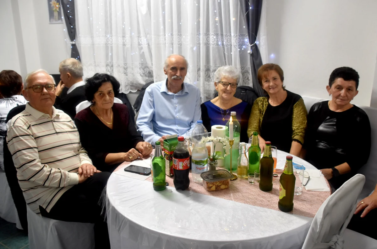 Velički umirovljenici pjesmom i plesom proslavili Marinje: Sedam slavljenica darivano za imendan