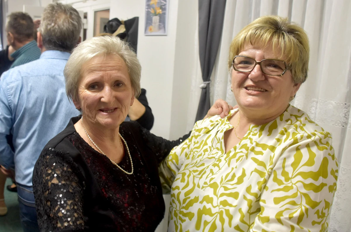 Velički umirovljenici pjesmom i plesom proslavili Marinje: Sedam slavljenica darivano za imendan