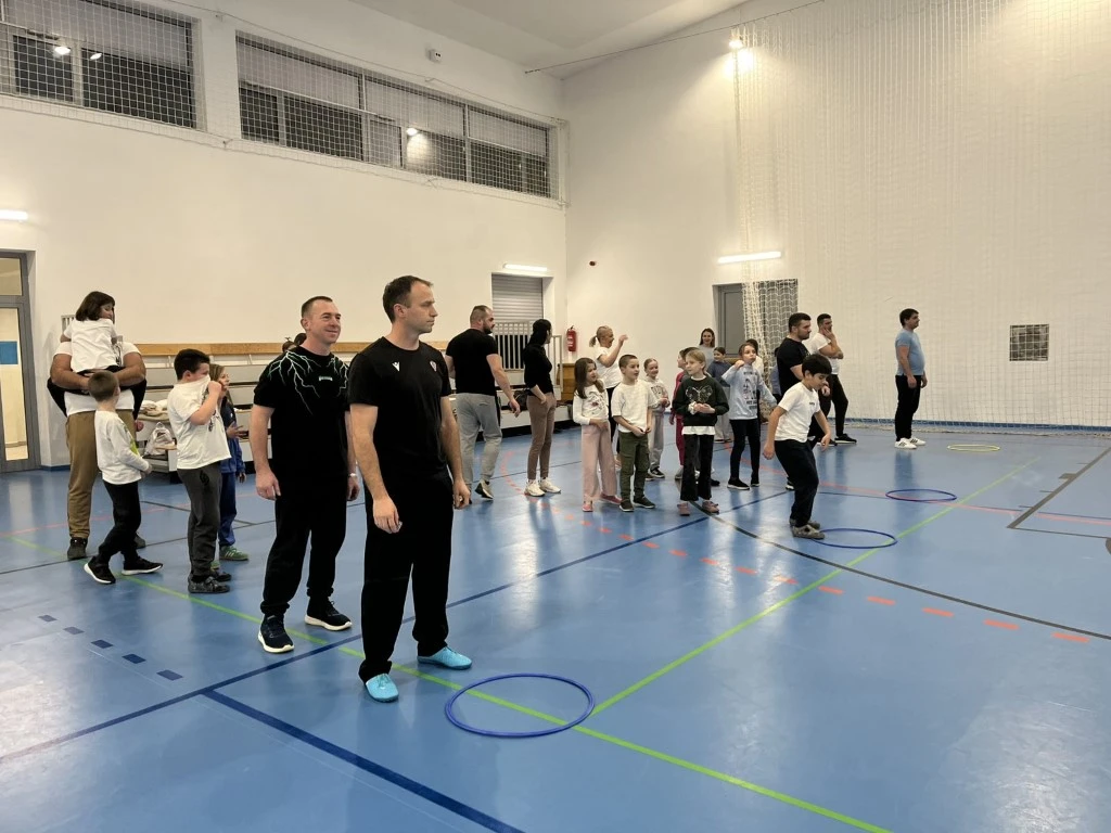 Djetinjstvo koje povezuje: Školski projekt „Cesarić u Cesariću“ okupio učenike, obitelji i brojne goste