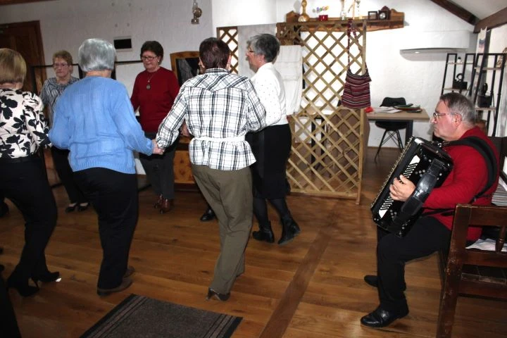 Pleternički umirovljenici posjetili eko-etno selo u Staroj Kapeli