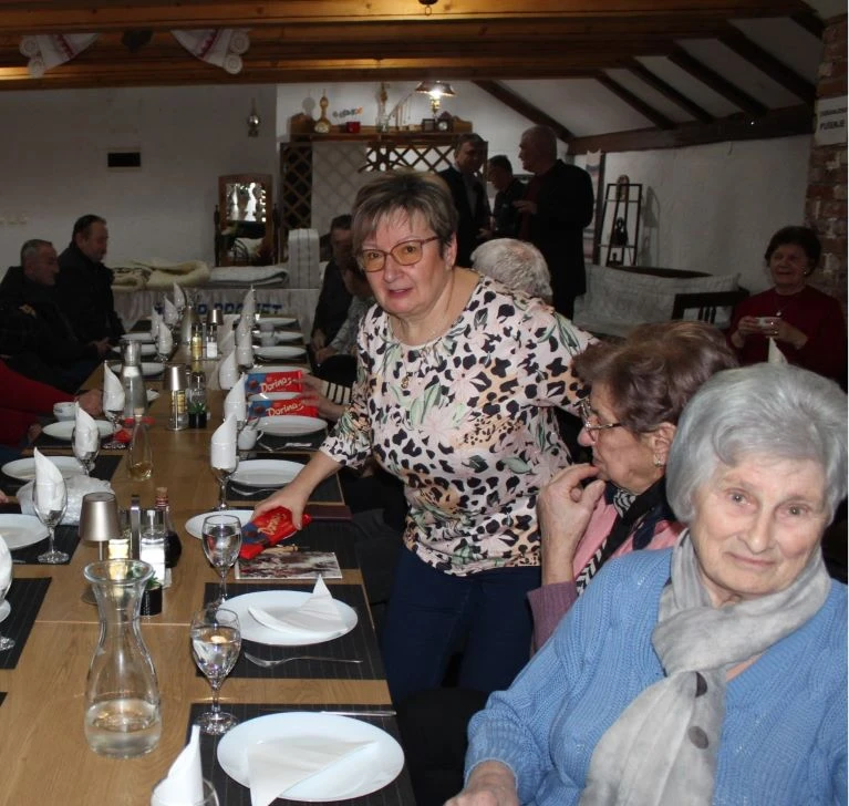 Pleternički umirovljenici posjetili eko-etno selo u Staroj Kapeli