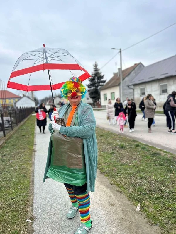 ČAGLINSKA OSNOVNA ŠKOLA „Poklade su, poklade su i ludi su dani“