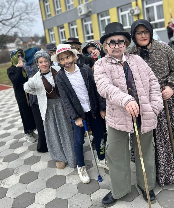 ČAGLINSKA OSNOVNA ŠKOLA „Poklade su, poklade su i ludi su dani“