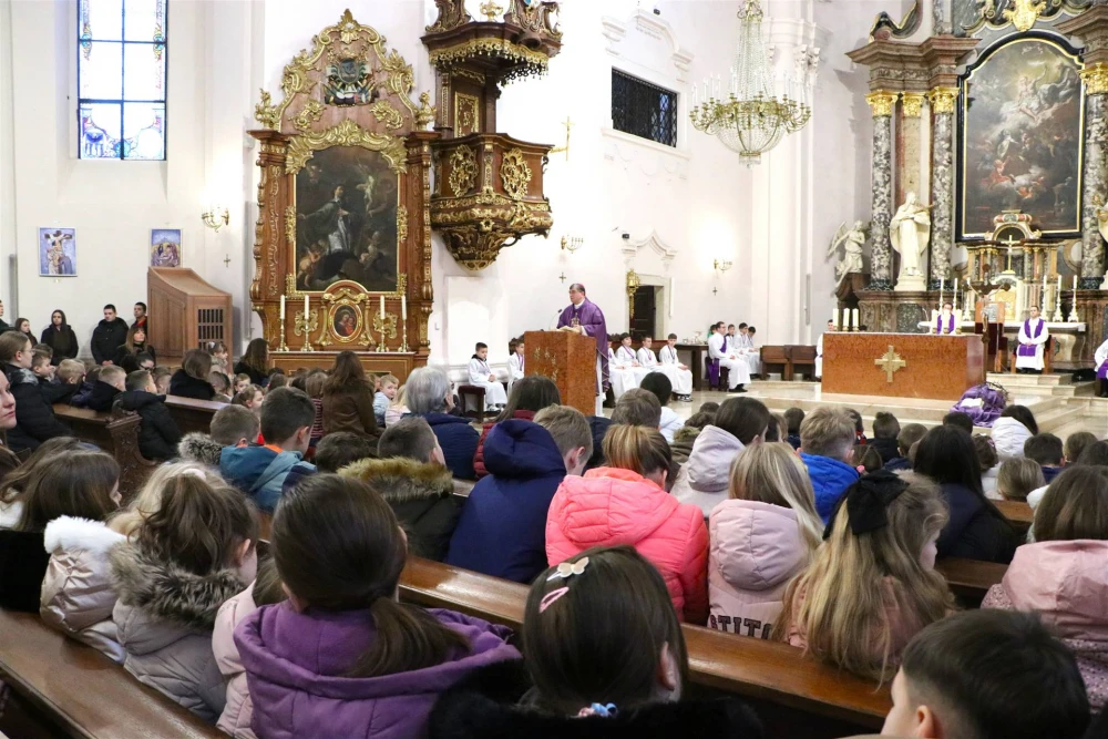 Pepelnica u požeškoj Katedrali