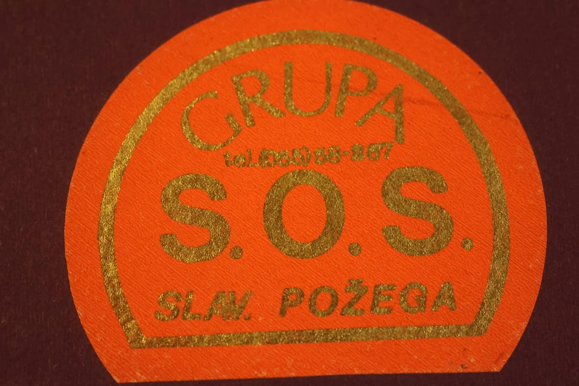 Nekad popularni svirači SOS ponovo na okupu - jednog ispratili u mirovinu