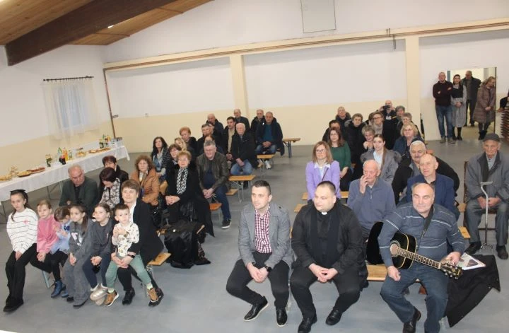 U Tekiću održana pjesnička večer za pamćenje