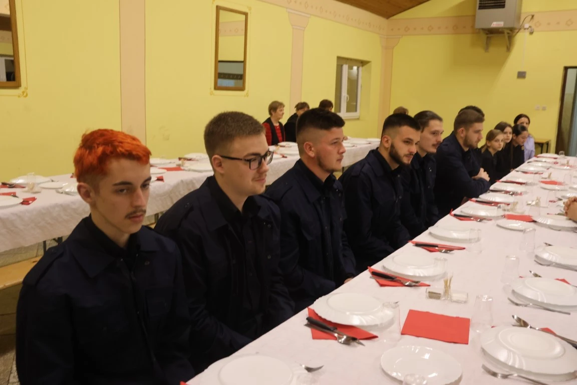 Bektežani Ivan Ramić i Zdravko Galić vatrogasci su 60, a Vlado Stipić i Josip Galić 50 godina