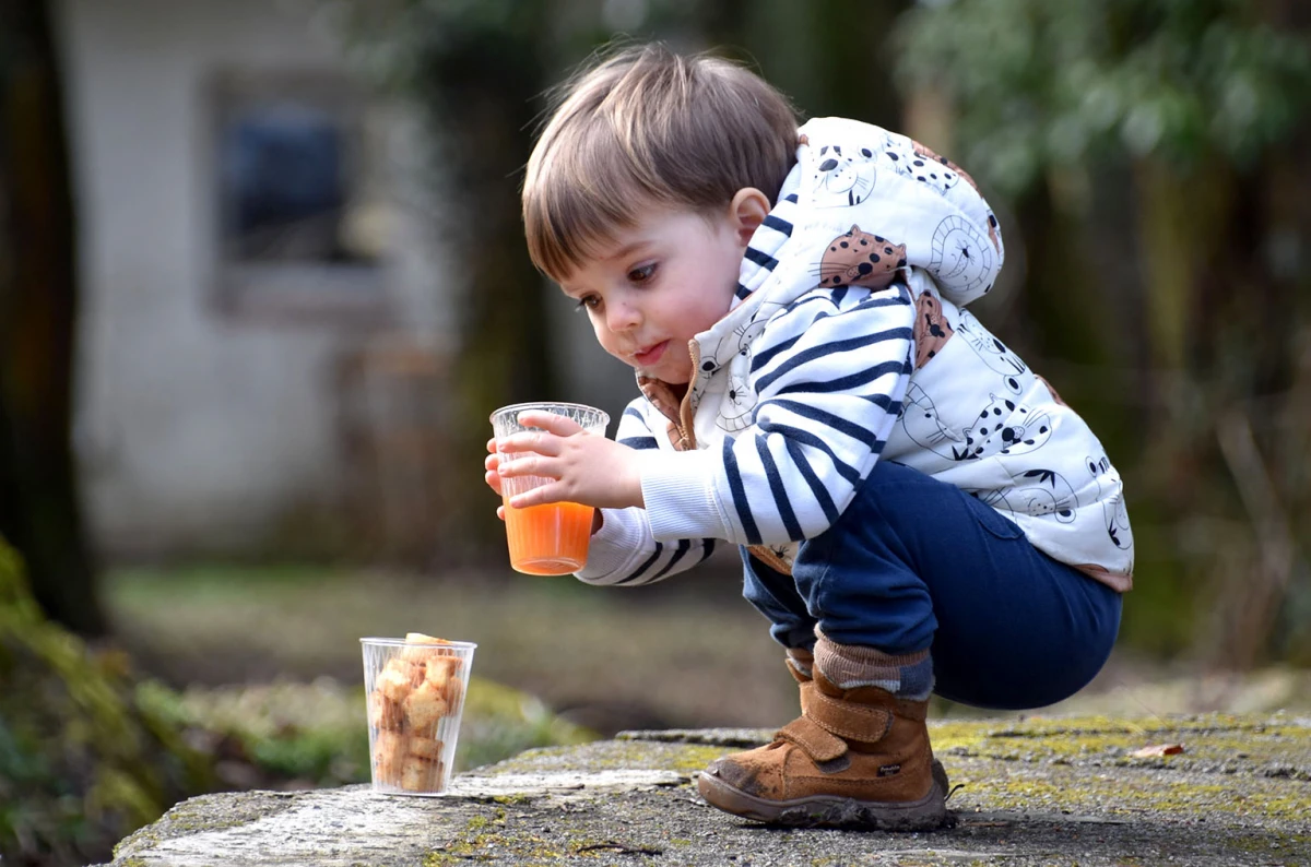 NOVI ČLANOVI U IZVIĐAČKOJ OBITELJI: Na ’Šumarijskoj livadi’ podijeljene marame požeškim ’Sovicama’ i ’Gremlinima’