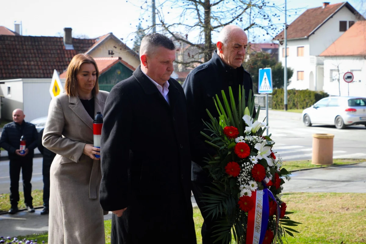 Odana počast poginulim hrvatskim braniteljima pleterničkog kraja uz hodočašće hrvatskih branitelja u Svetište Gospe od Suza