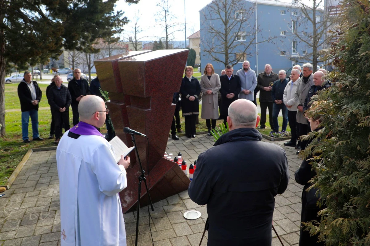 Odana počast poginulim hrvatskim braniteljima pleterničkog kraja uz hodočašće hrvatskih branitelja u Svetište Gospe od Suza