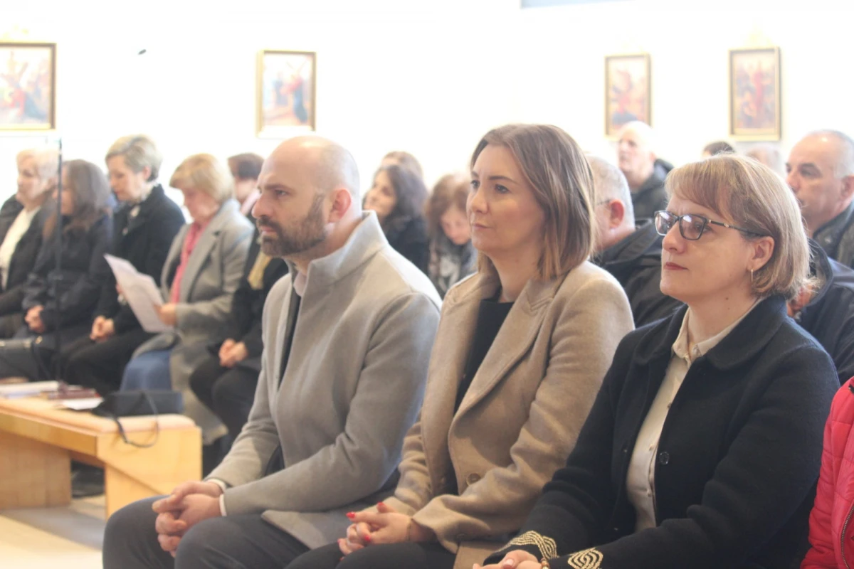 Odana počast poginulim hrvatskim braniteljima pleterničkog kraja uz hodočašće hrvatskih branitelja u Svetište Gospe od Suza