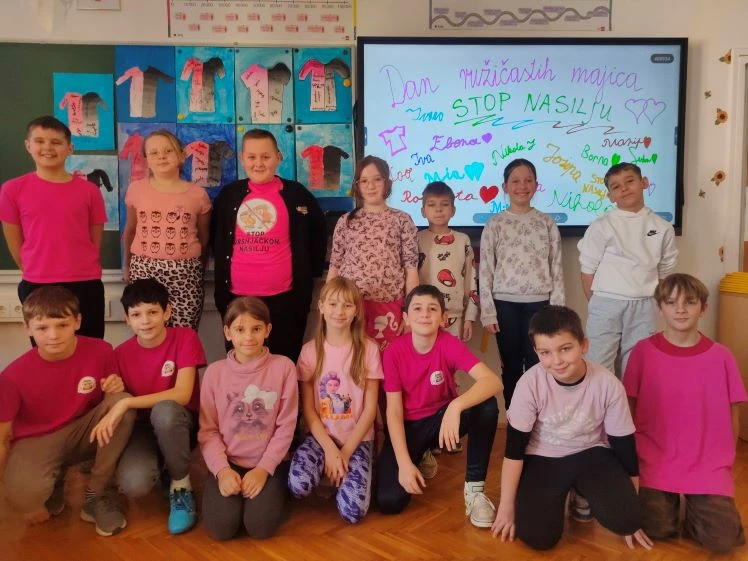 Ružičaste majice i snažne poruke protiv nasilja u čaglinskoj školi