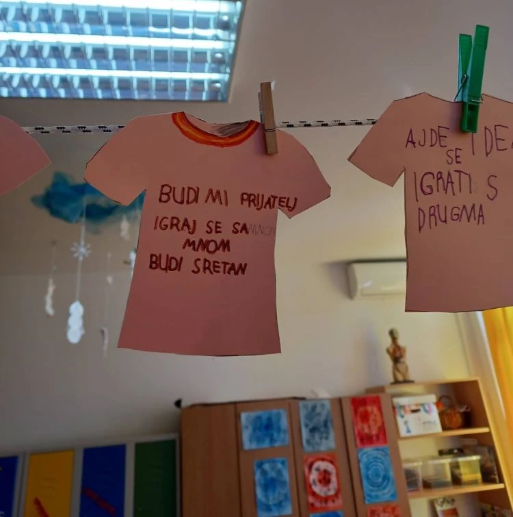 Ružičaste majice i snažne poruke protiv nasilja u čaglinskoj školi