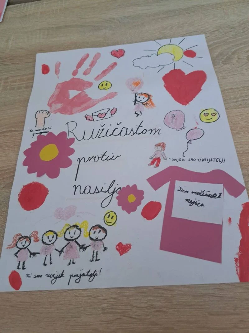 Ružičaste majice i snažne poruke protiv nasilja u čaglinskoj školi