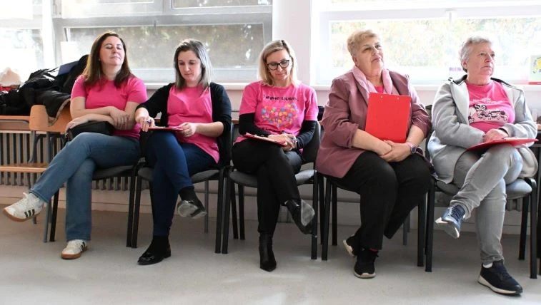 Ružičaste majice i snažne poruke protiv nasilja u čaglinskoj školi