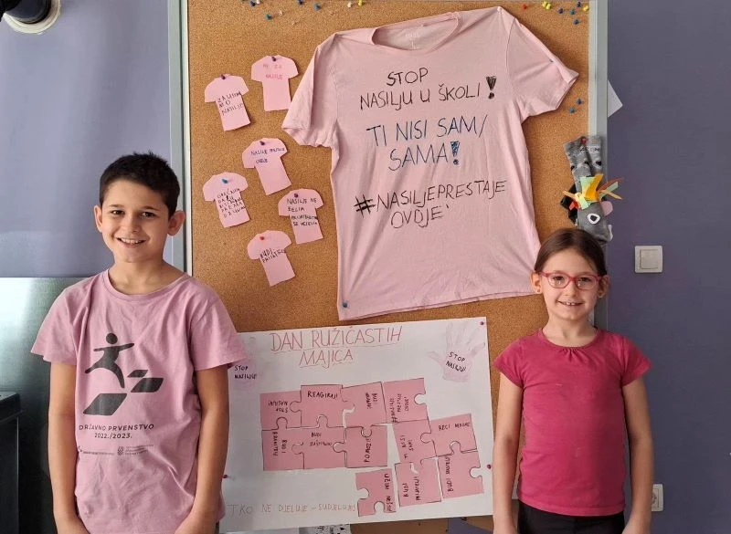 Ružičaste majice i snažne poruke protiv nasilja u čaglinskoj školi